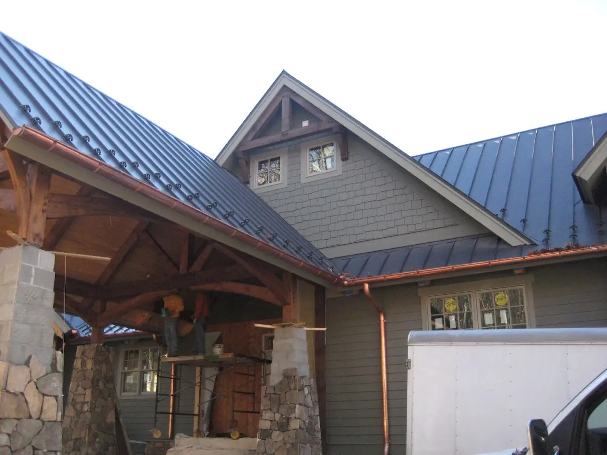 Craftsman Roofing team delivering quality roofing work in Home Corner